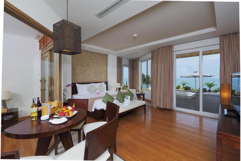 The Cliff Resort and Residence фото 152
