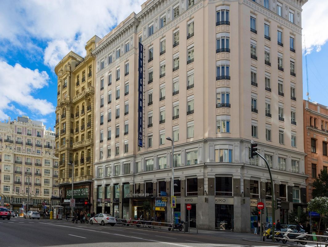 Madrid Gran Via 25, managed by Melia фото 9