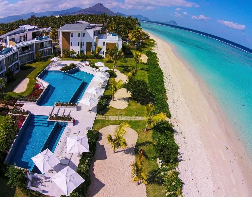 Cap Ouest Beachfront Luxury Penthouse фото 2