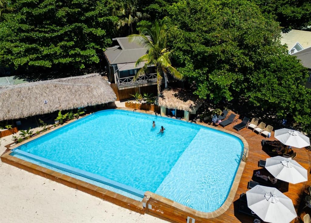 Beachcomber Island Resort фото 35