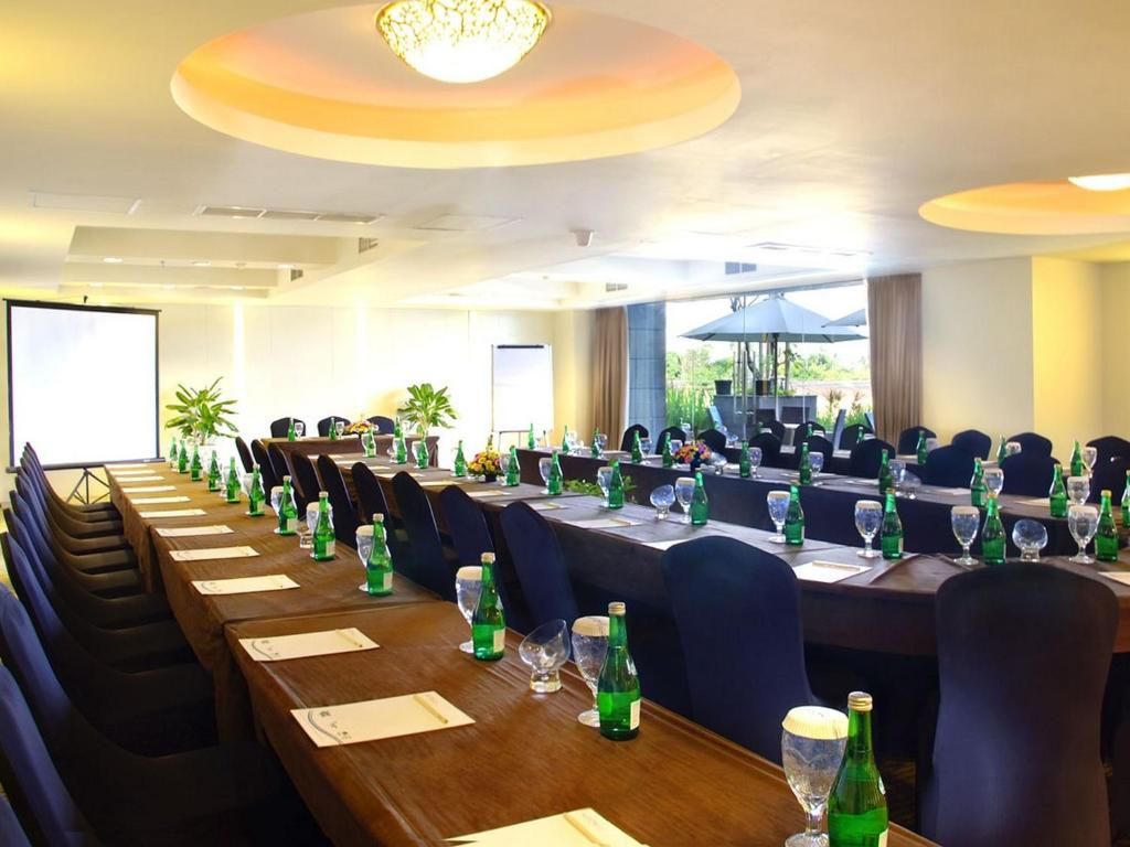 Aston Kuta Hotel & Residence фото 41