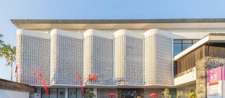 Фото отеля Swiss-Belinn Seminyak