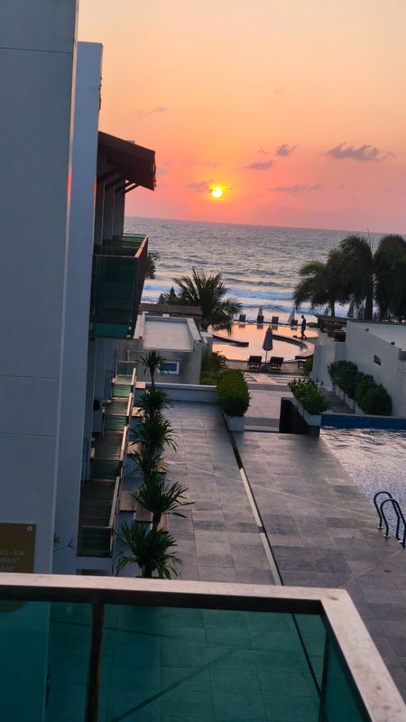 KC Beach Club & Pool Villas фото 20