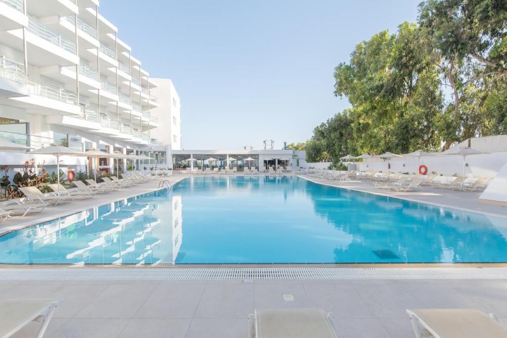 Belair Beach Hotel фото 20