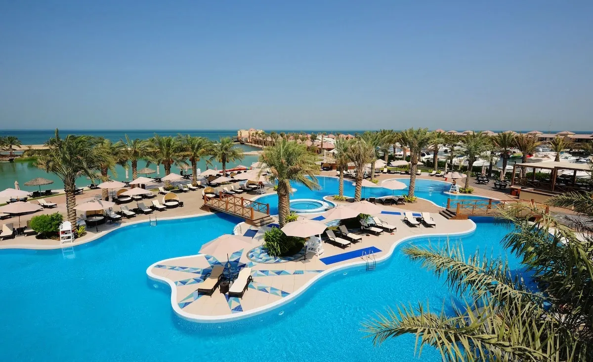 Al Bander Hotel & Resort фото 0