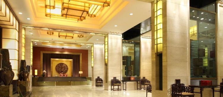 Фото отеля Minzu Hotel