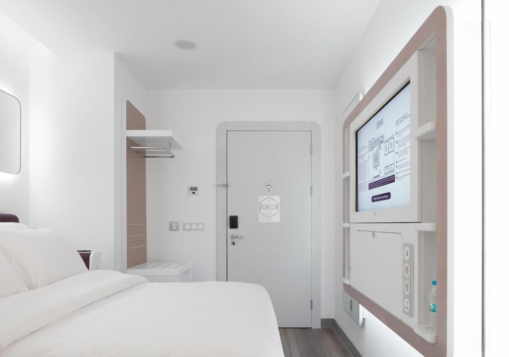 Yotel Istanbul Airport (Landside) фото 3