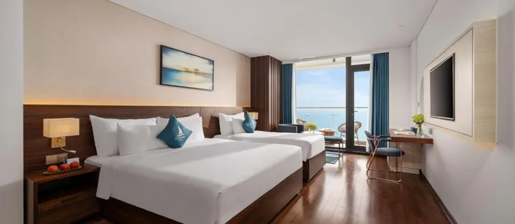 Фото отеля Canvas Danang Beach Hotel