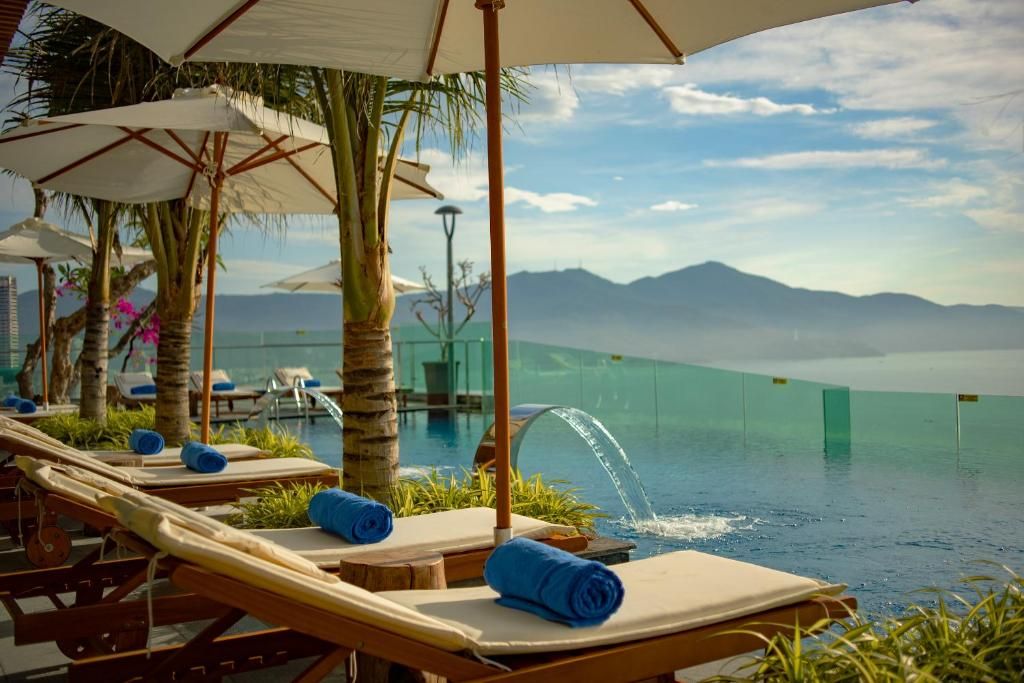 Sala Danang Beach Hotel фото 3