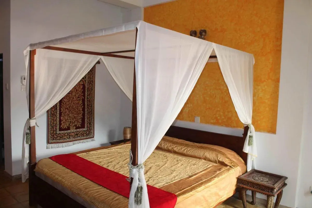 Solomon Beach Hotel фото 1