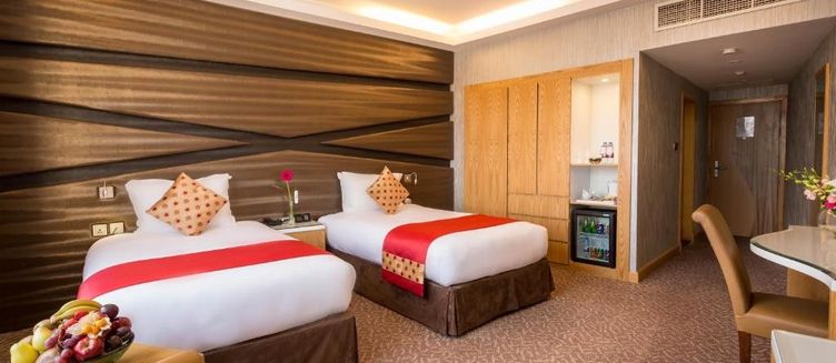 Фото отеля Al Safir Hotel & Tower
