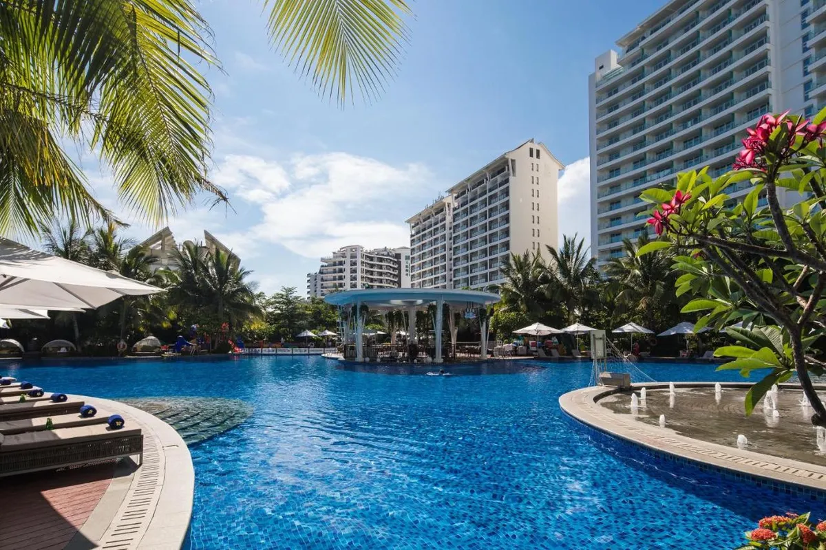 Ramada Plaza by Wyndham Sanya Bay фото 0