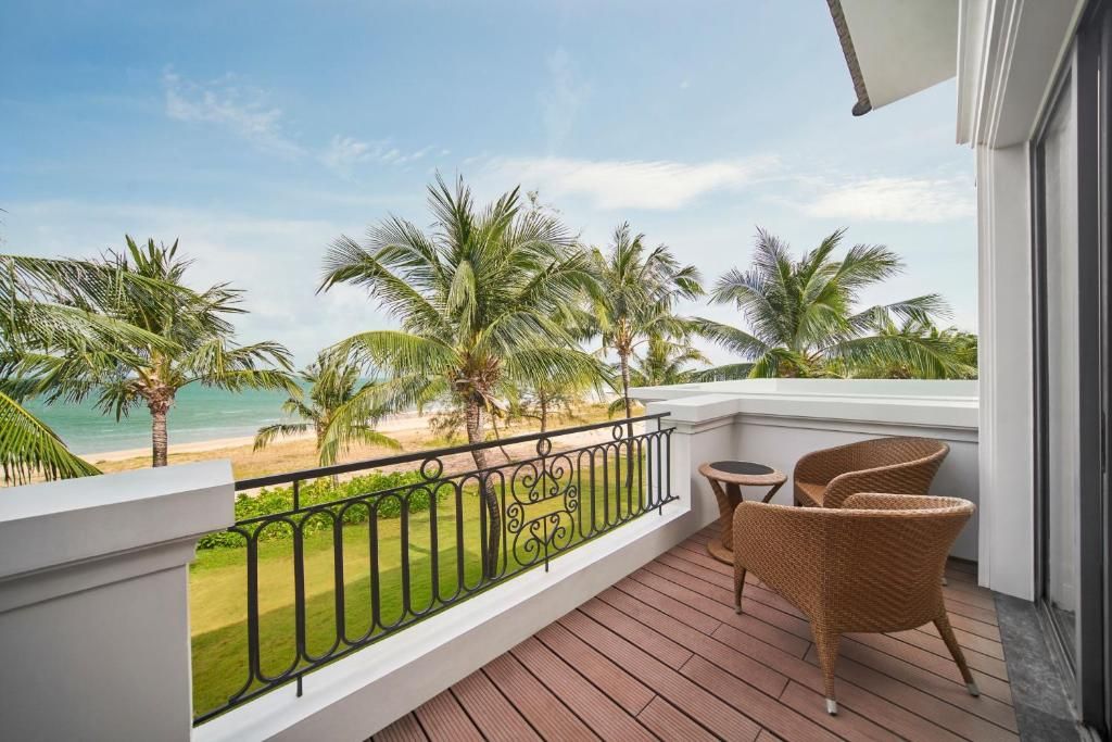 Sheraton Phu Quoc Long Beach Resort фото 53