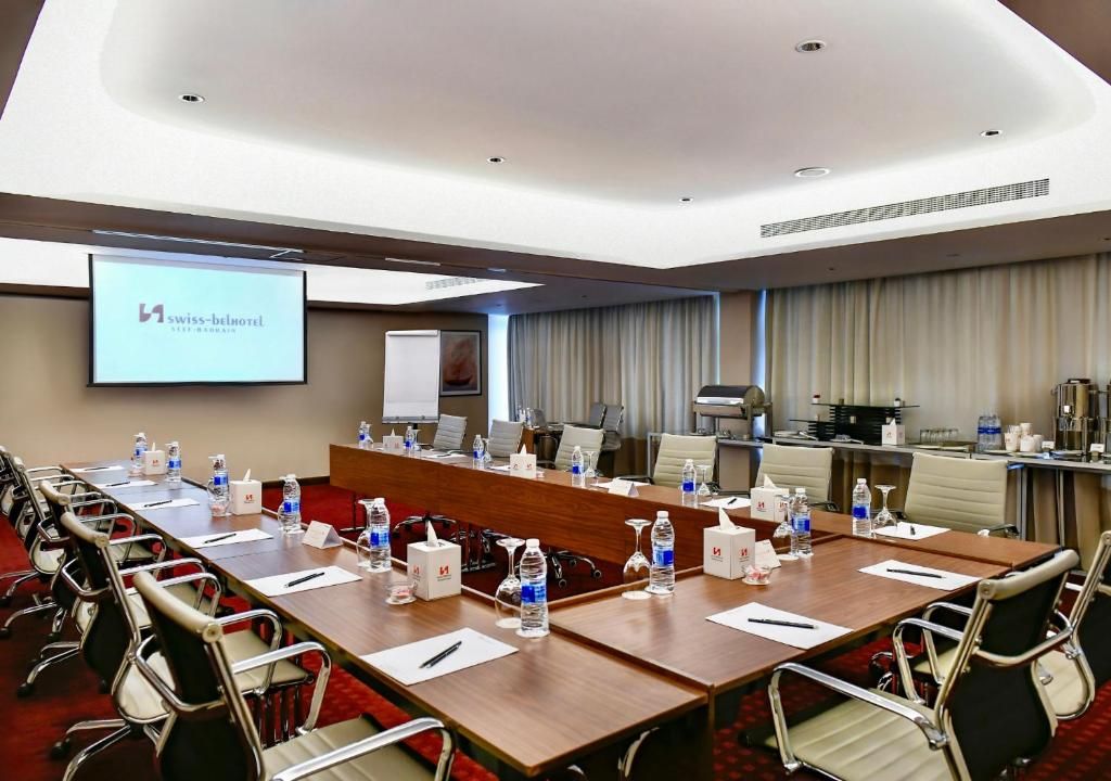 Swiss-Belhotel Seef Bahrain фото 45