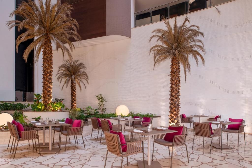 Crowne Plaza Doha - The Business Park by IHG фото 44