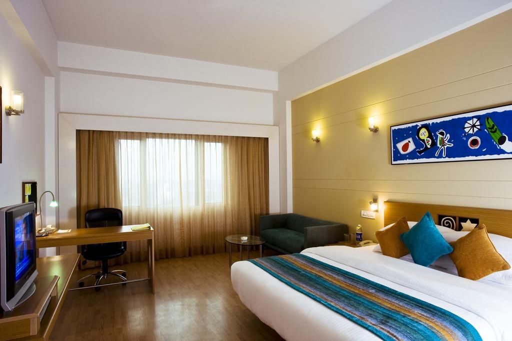 Lemon Tree Hotel, East Delhi Mall фото 15