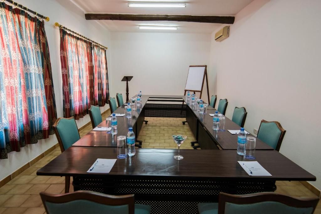 Protea Hotel by Marriott Dar es Salaam Amani Beach фото 13