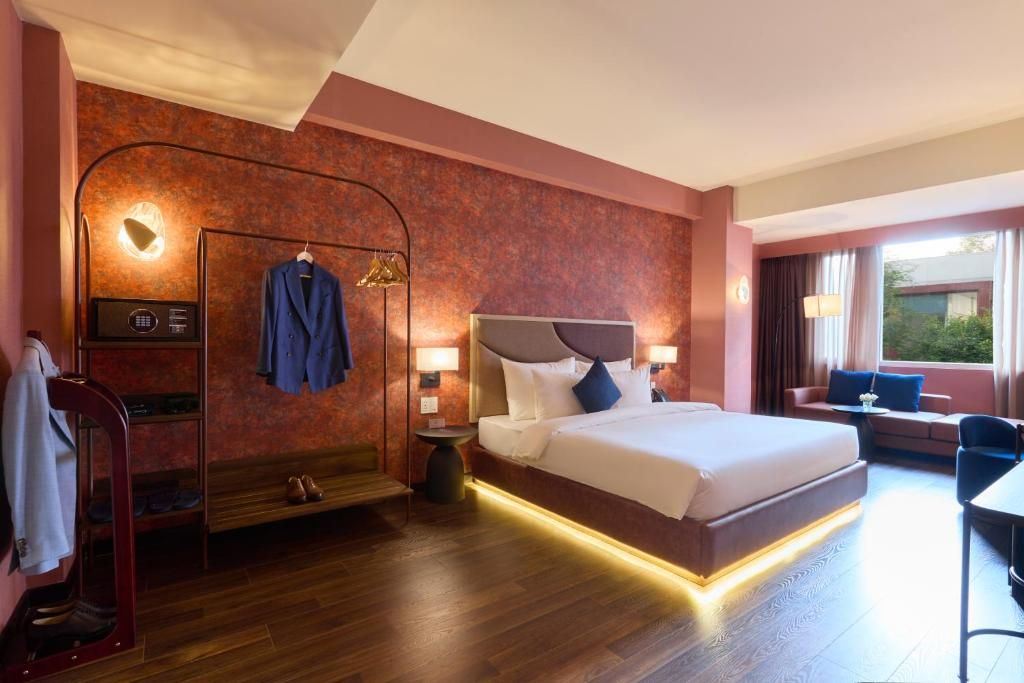Kin Hotel Ly Tu Trong фото 2