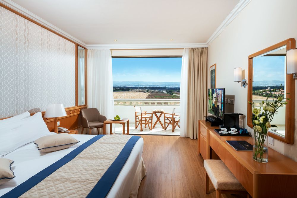 Constantinou Bros Athena Beach Hotel фото 32
