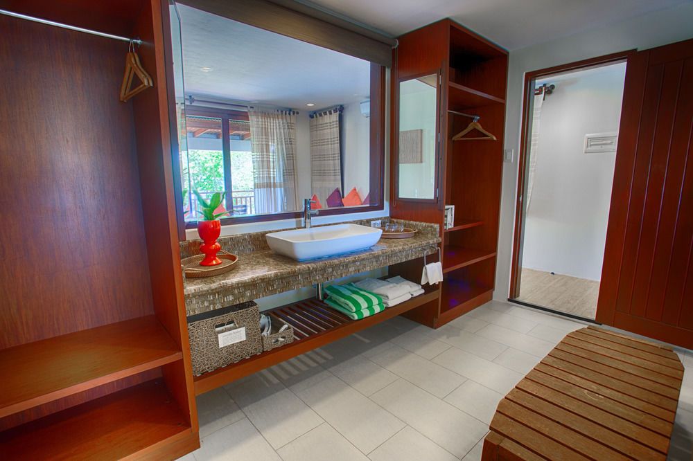 Amun Ini Beach Resort & Spa фото 59