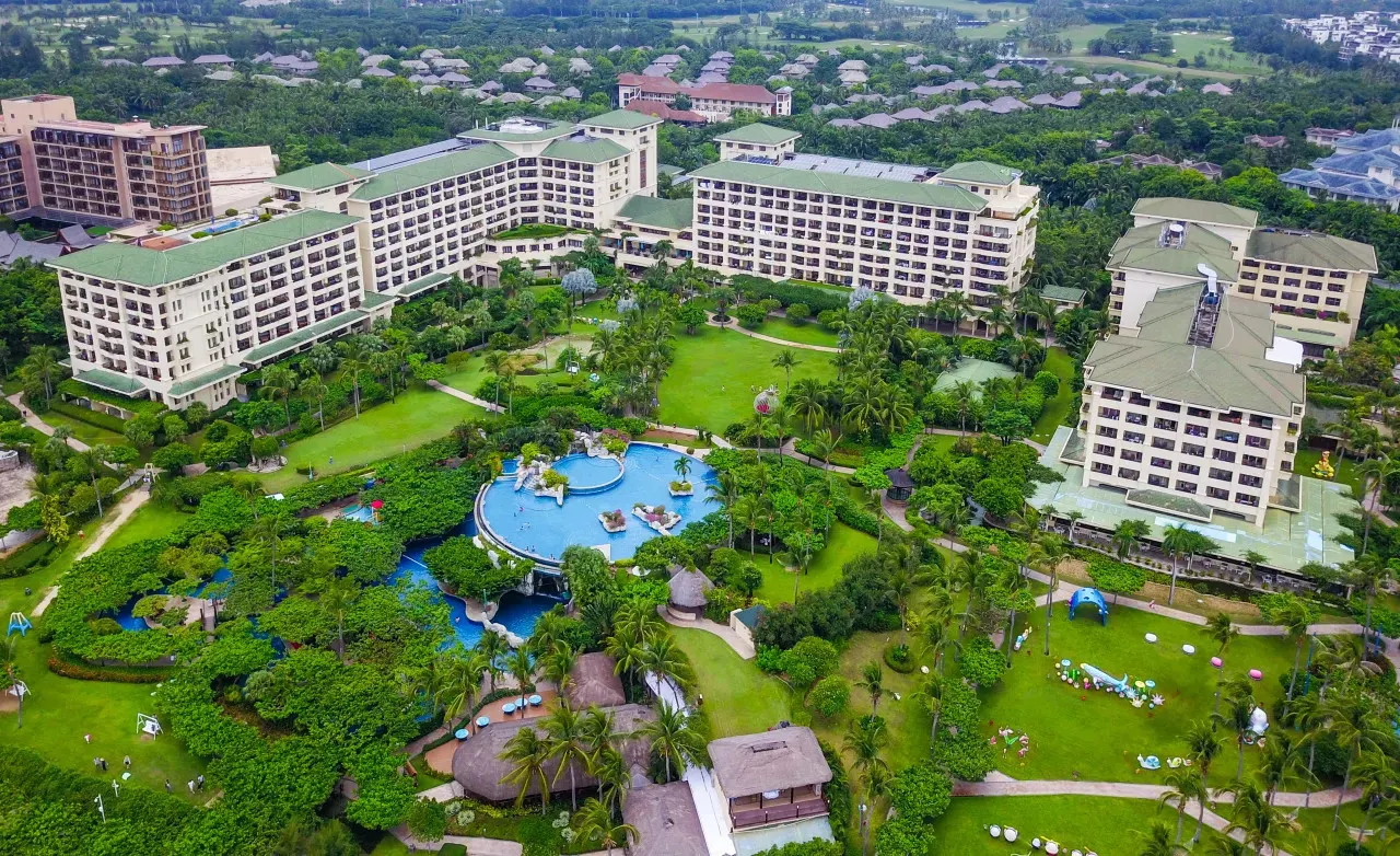 Horizon Resort & Spa фото 2