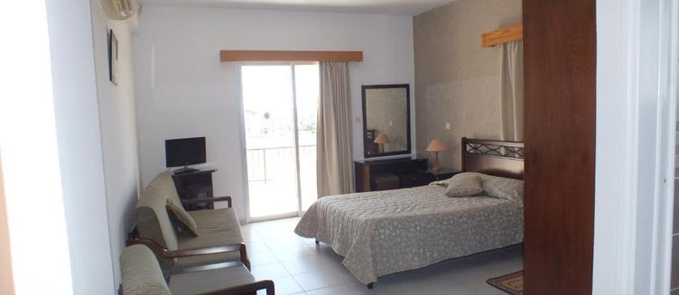Фото отеля Petsas Apartments