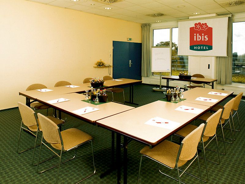 Ibis Berlin Airport Tegel фото 37