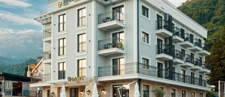 Фото отеля Hotel Diplomat