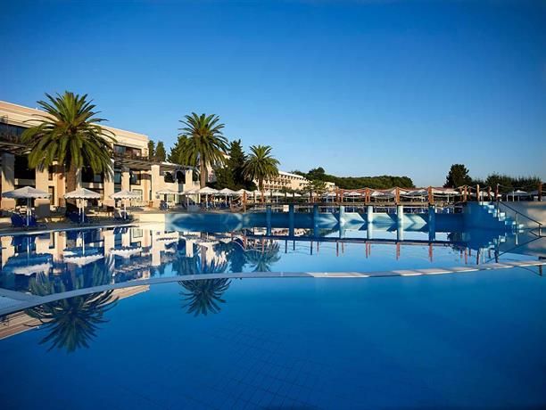 Roda Beach Resort & Spa фото 6