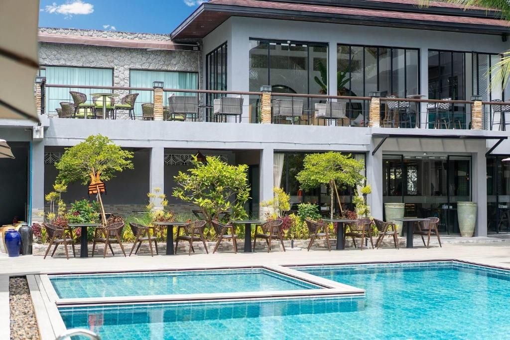Howard Johnson by Wyndham Phuket Naiyang фото 5