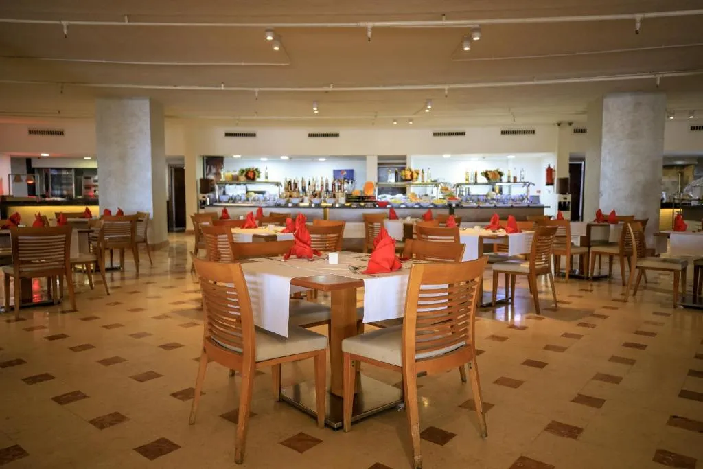 Amwaj Beach Club Abu Soma фото 17
