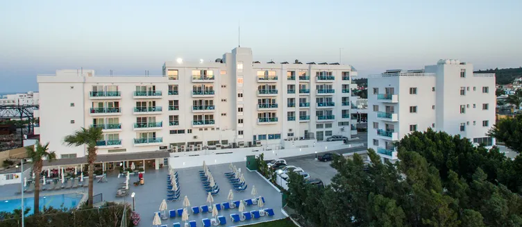 Фото отеля Kapetanios Bay Hotel