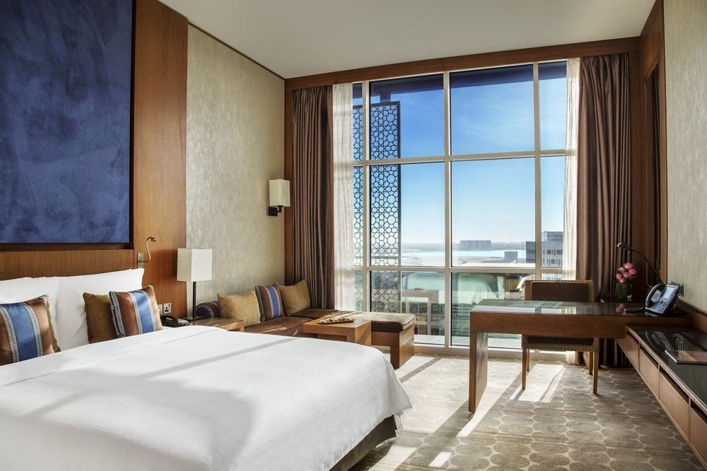 Yas Plaza Marina by IHG фото 32