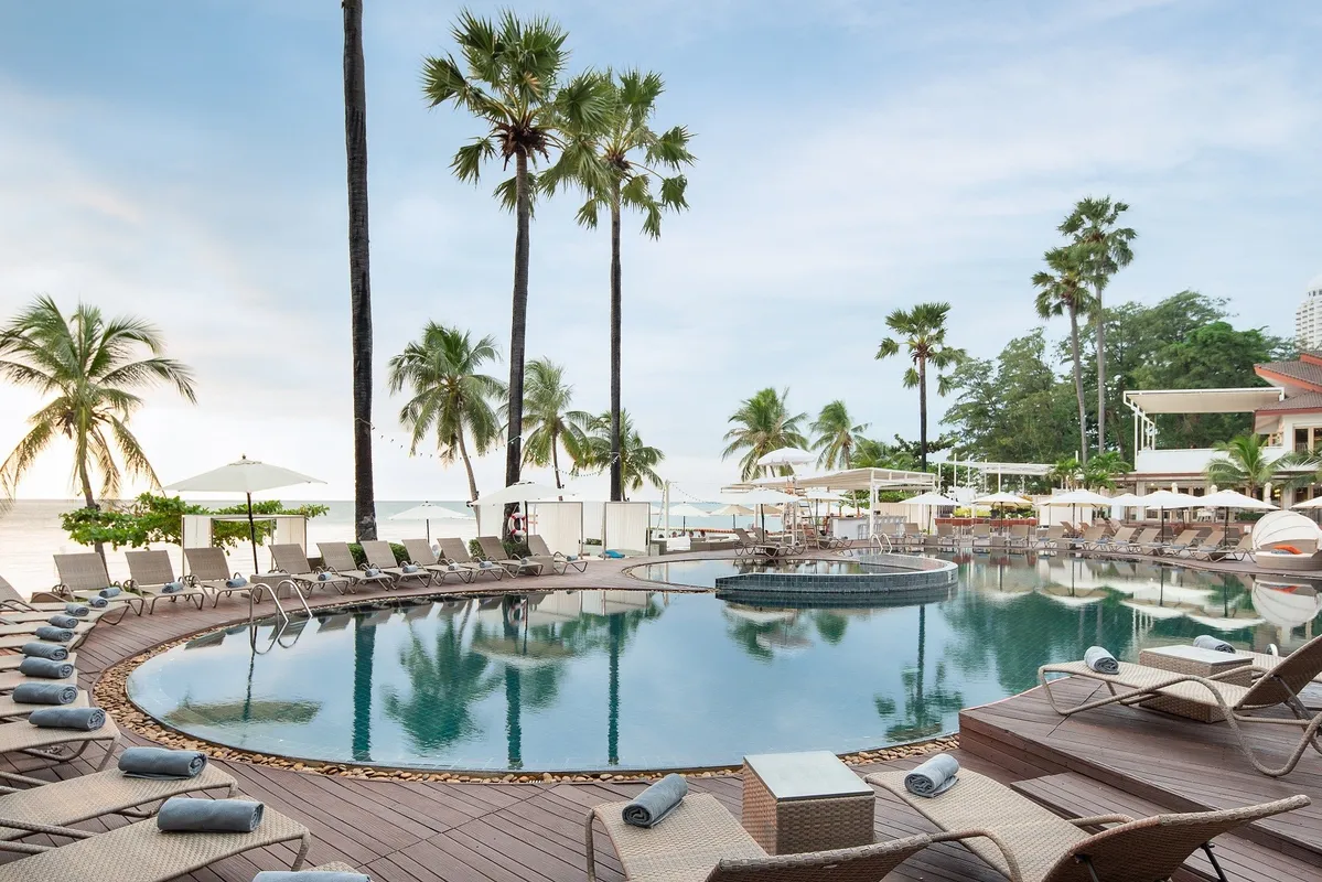 Pullman Pattaya Hotel G фото 9