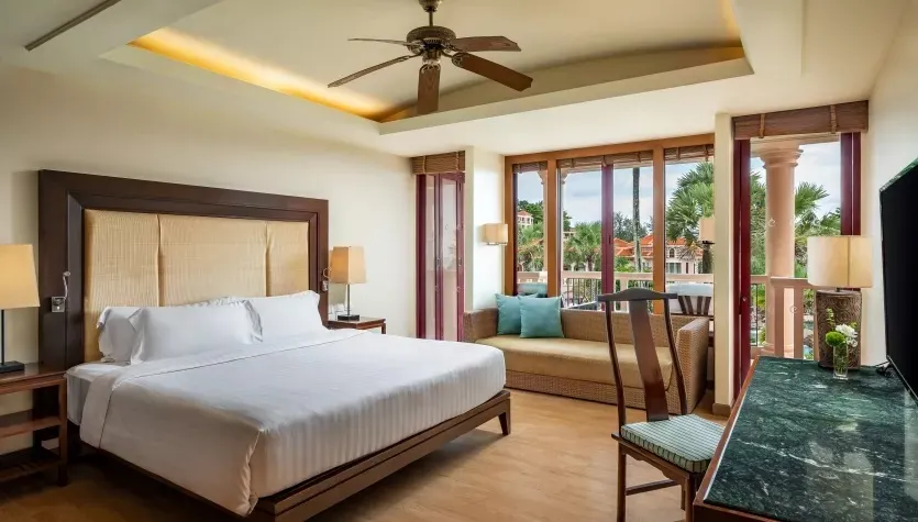 Centara Grand Beach Resort Phuket фото 3