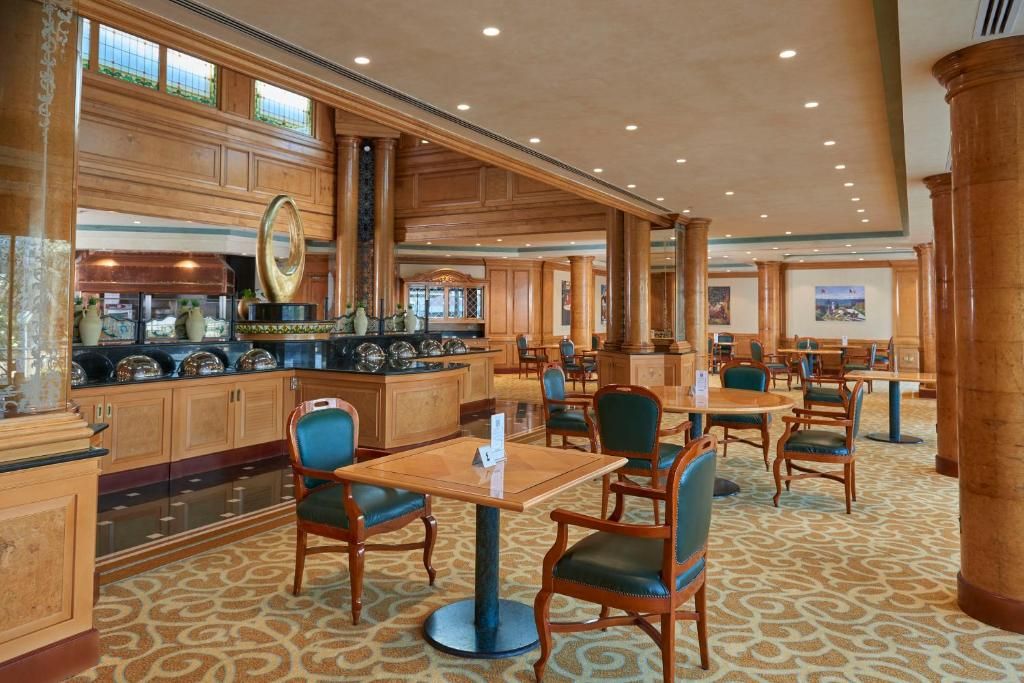 Crowne Plaza Bahrain фото 46