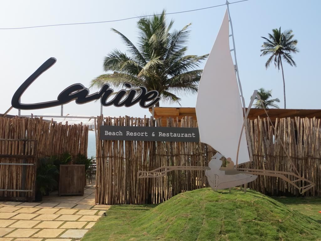 Larive Beach Resort фото 0