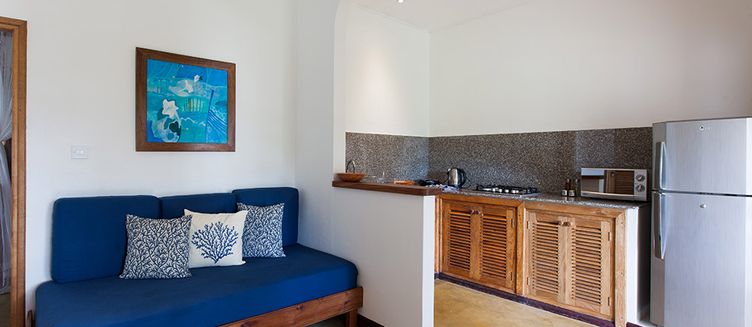 Фото отеля L'Hirondelle Self Catering Guest House