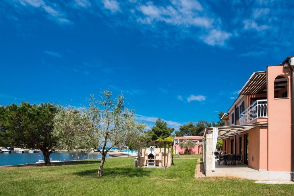 Apartments Sol Amfora for Plava Laguna фото 27