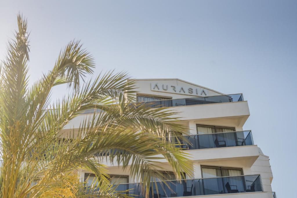 Aurasia Beach Hotel фото 45