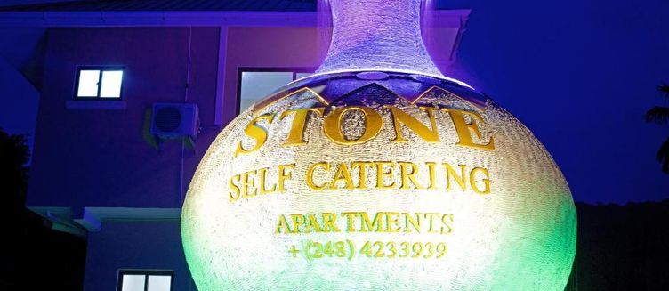 Фото отеля Stone Self Catering Apartment