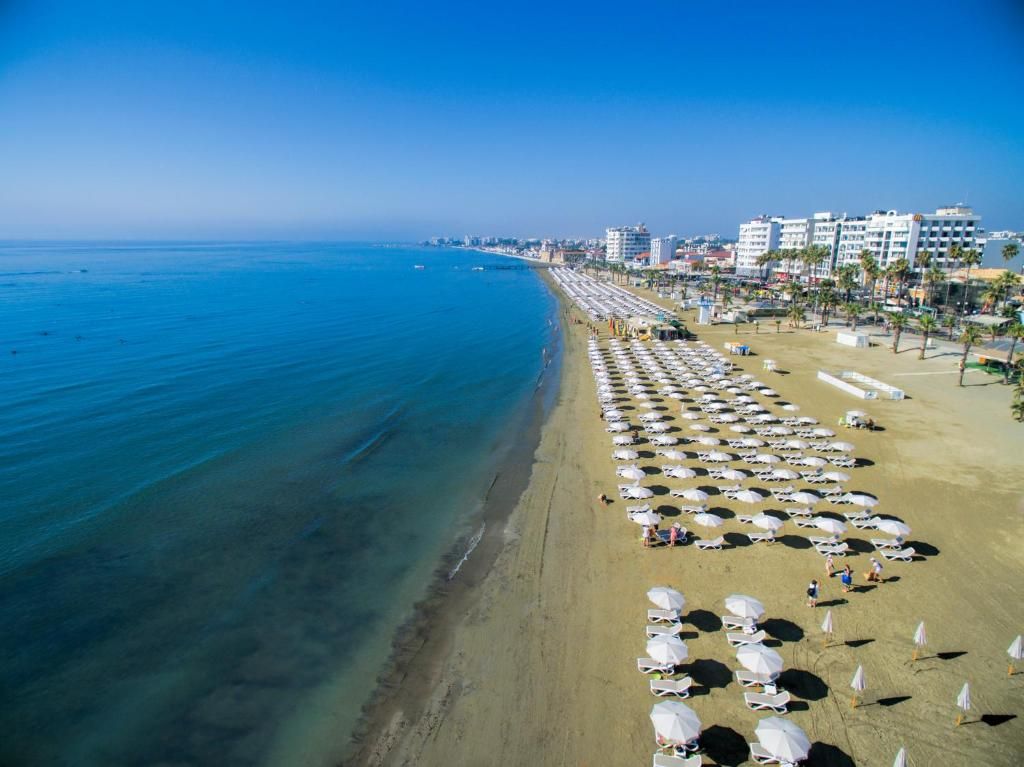 Les Palmiers Beach Hotel фото 11