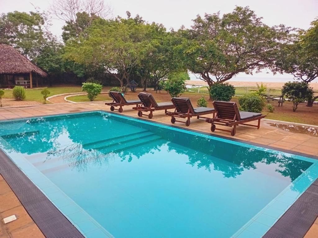 Kay Jay Beach House фото 4