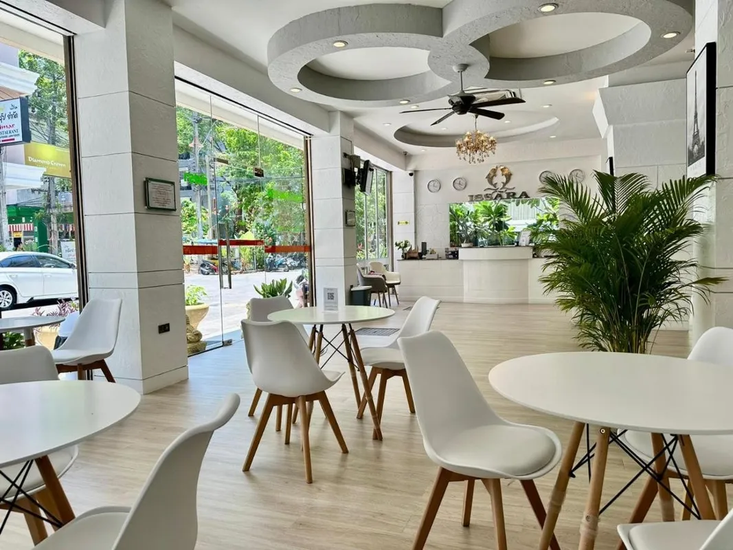 Issara Patong Beach фото 9