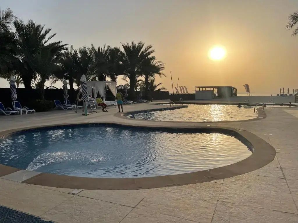 Апарт-отель Al Hamra Palace At Golf&Sea фото 3