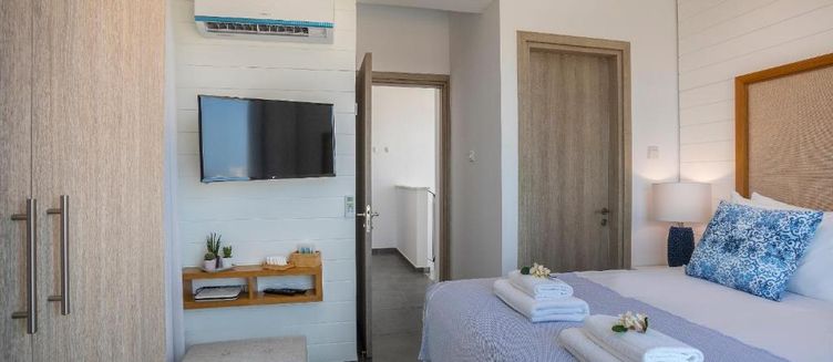 Фото отеля Louis Chris Le Mare Villa