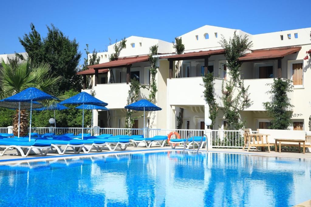 Апарт-отель «Summer Garden Suites & Beach» фото 35