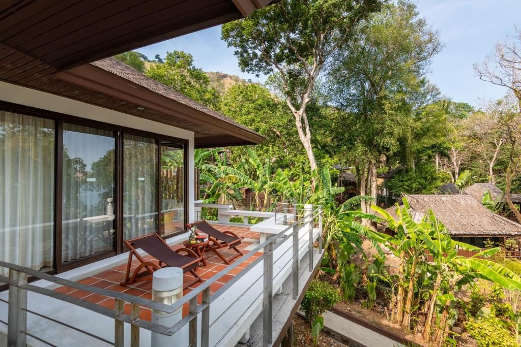 Baan Krating Phuket Resort фото 62