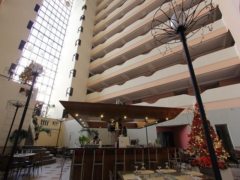 Atrium Hotel фото 3