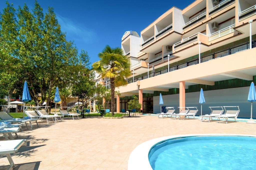 Hotel Amfora фото 3